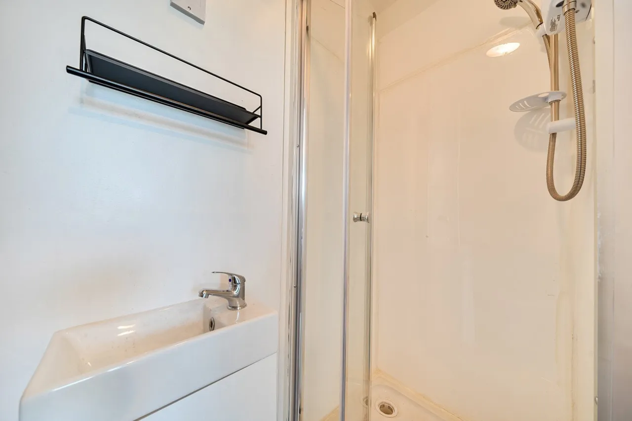 Beresford Road, ME7, photo 14
