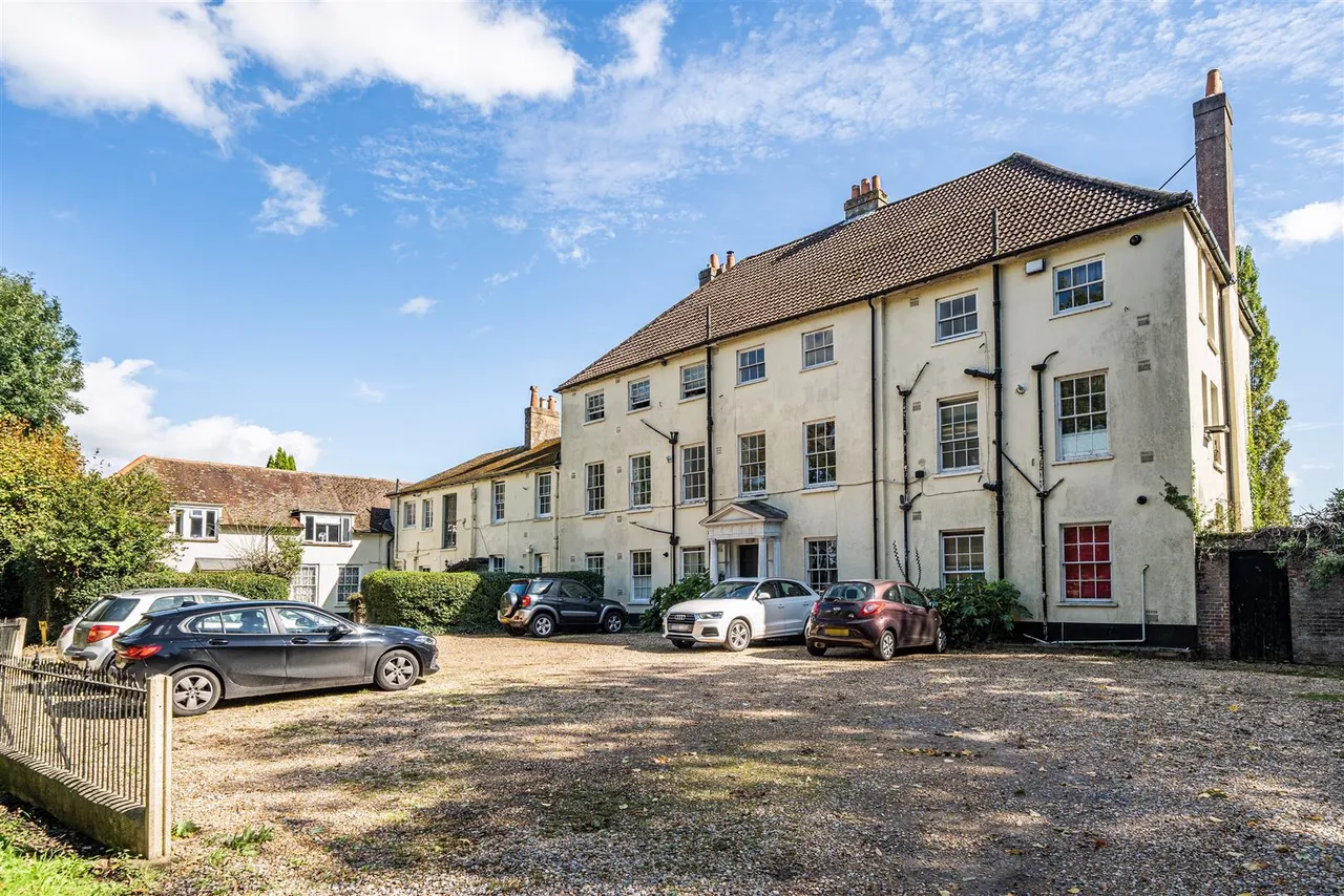 Titchfield Lane, Wickham, photo 13