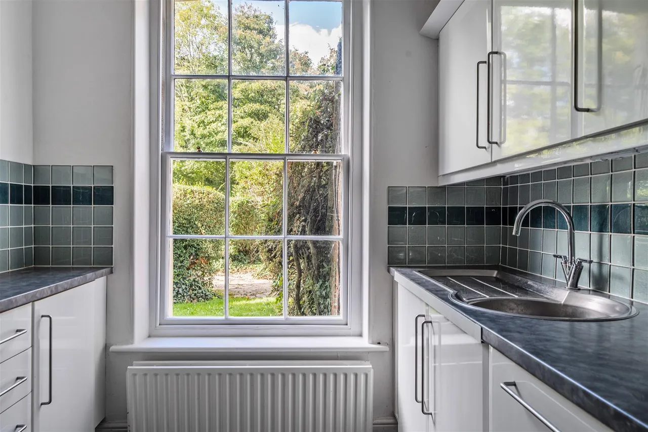 Titchfield Lane, Wickham, photo 7