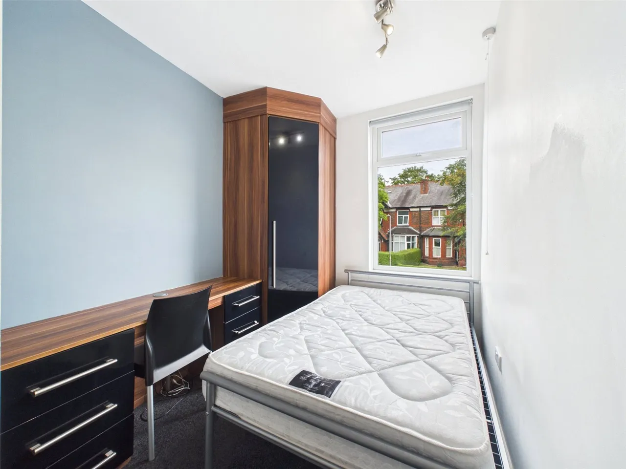 Lower Broughton Road, Salford, Greater Manchester, M7 2HR, photo 11
