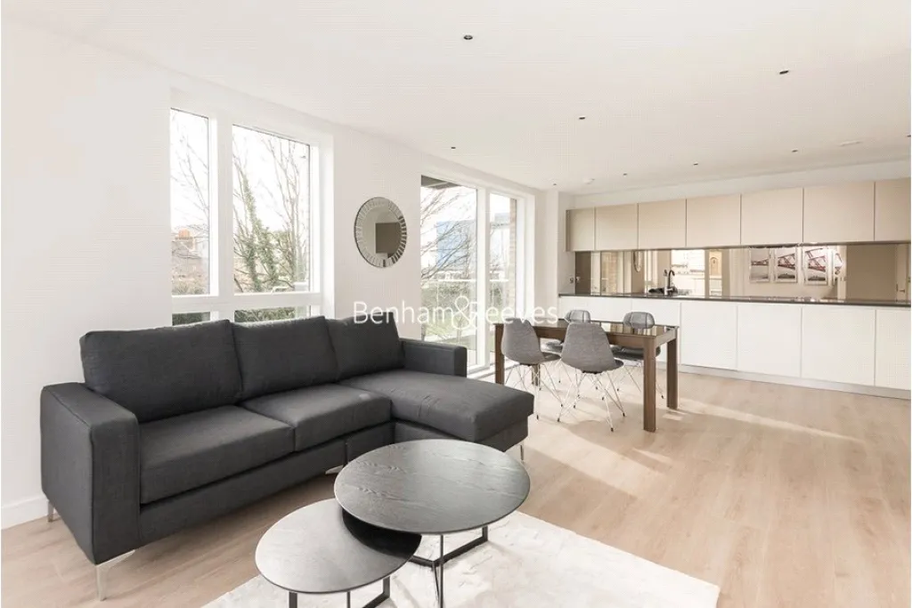 Heritage Place, Brentford, TW8, photo 2