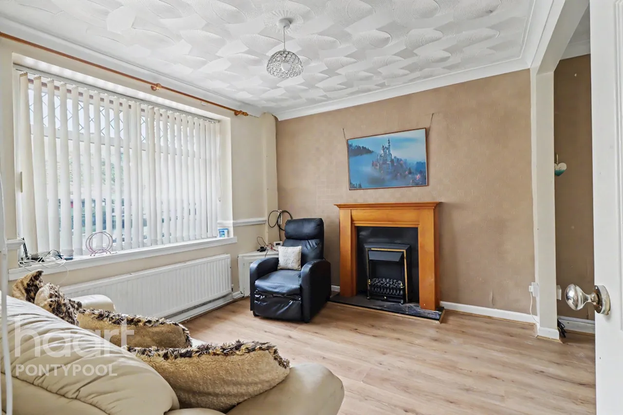 Merchants Hill, Pontypool, NP4, photo 3