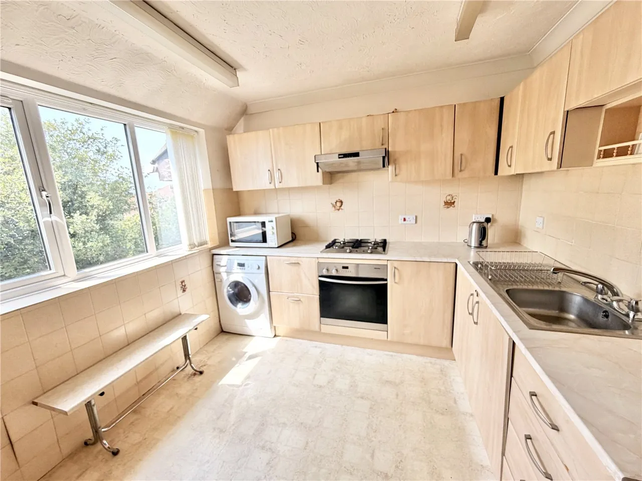 Belle Vue Court, Belle Vue Road, Lower Parkstone, Poole, BH14, photo 4