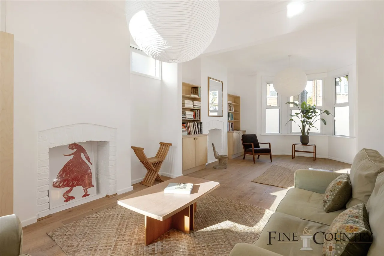 4 bed house for sale, Buchanan Gardens, London