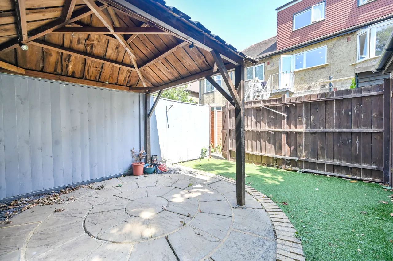 17a Errol Gardens, New Malden, photo 5