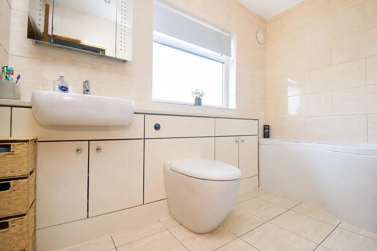 Pelaw Crescent, South Pelaw, DH2, photo 16