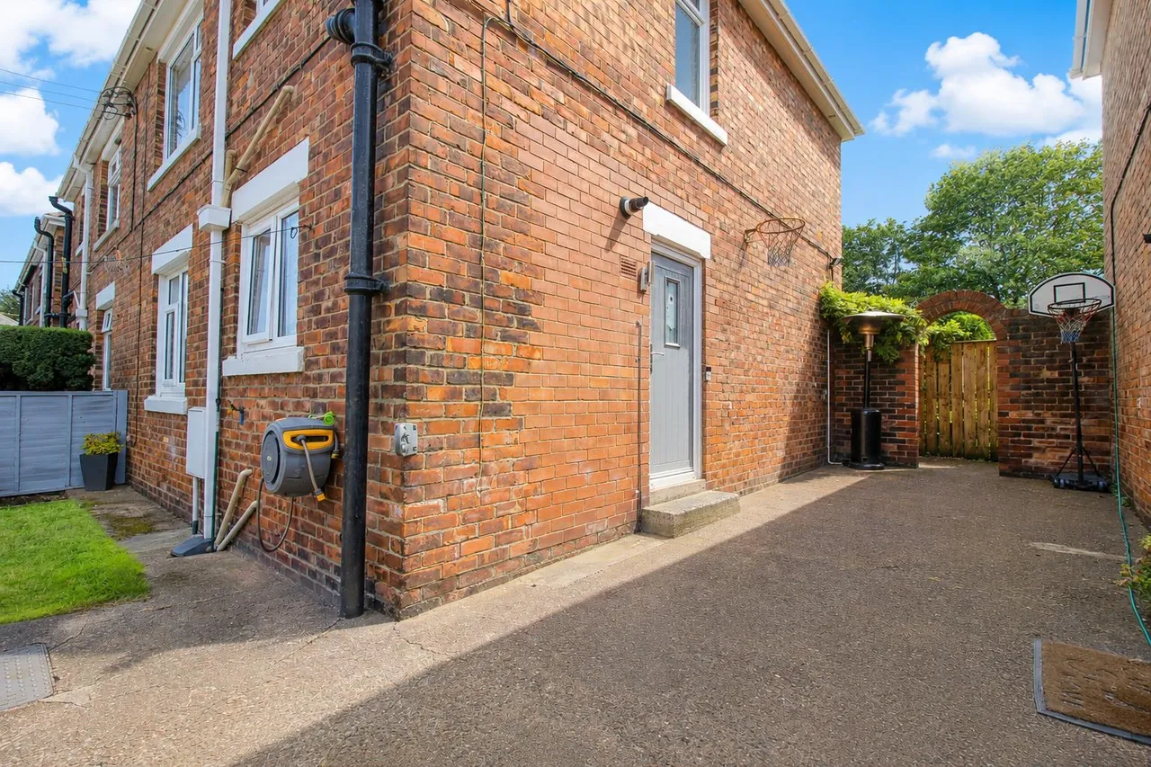 Pelaw Crescent, South Pelaw, DH2, photo 25