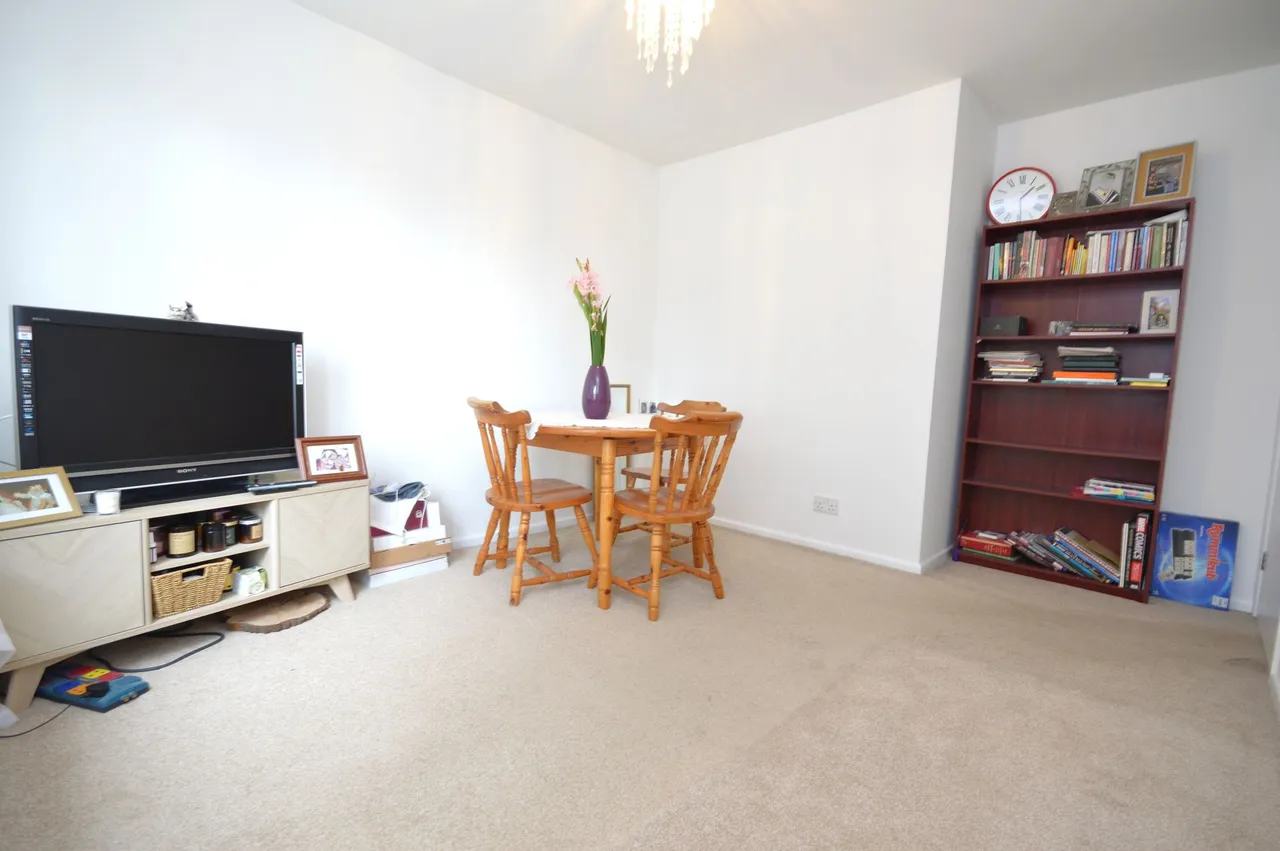 Chestnut Villas, Stockport, photo 6