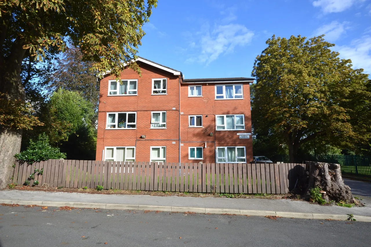 Chestnut Villas, Stockport, photo 19