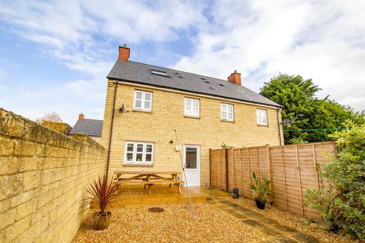 Butchers Court, Witney, OX28, photo 12