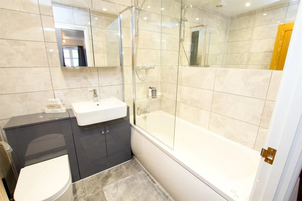 Butchers Court, Witney, OX28, photo 9