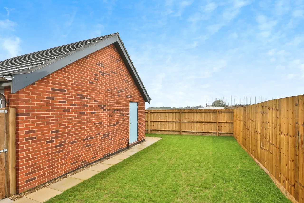 Cygnet Rise, Swaffham, PE37, photo 16