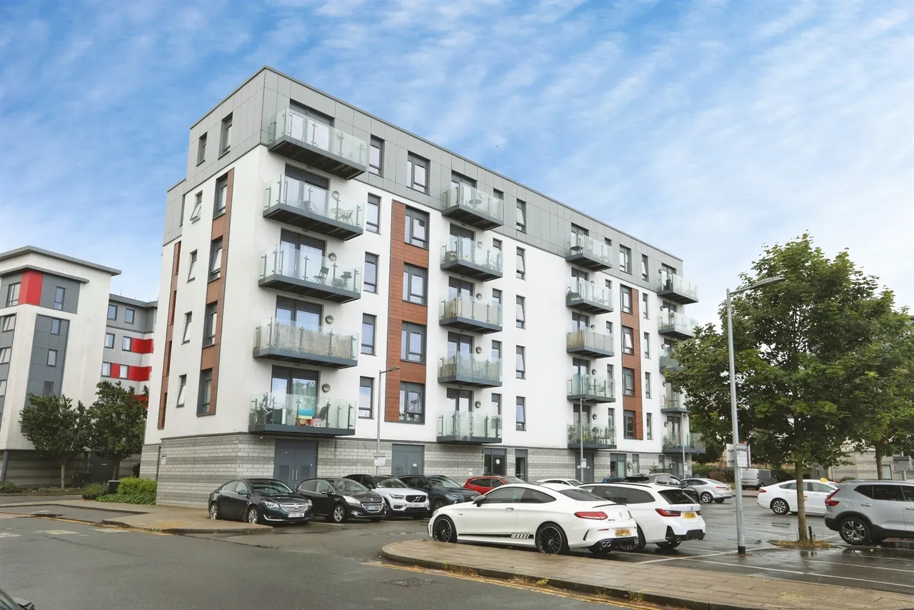 2 bed flat for sale — Pegasus Way, Gillingham