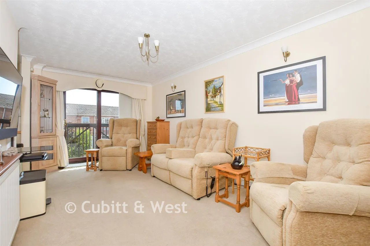 Warblington Street, Portsmouth, PO1, photo 4