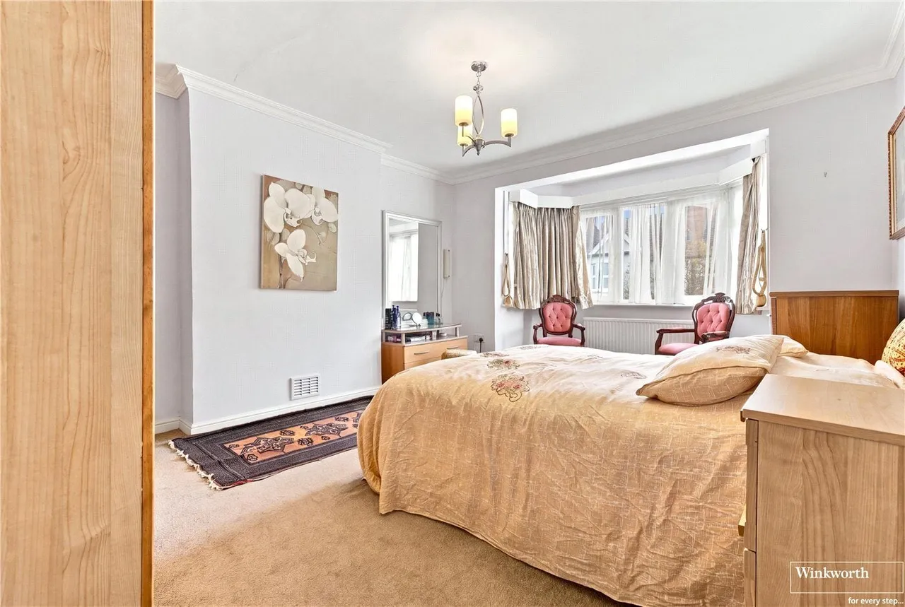 Fallow Court Avenue, Finchley, N12, photo 21