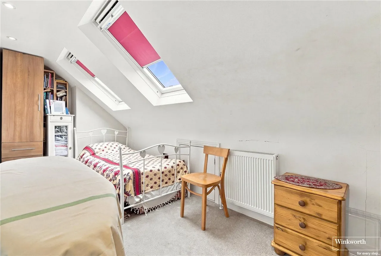 Fallow Court Avenue, Finchley, N12, photo 25