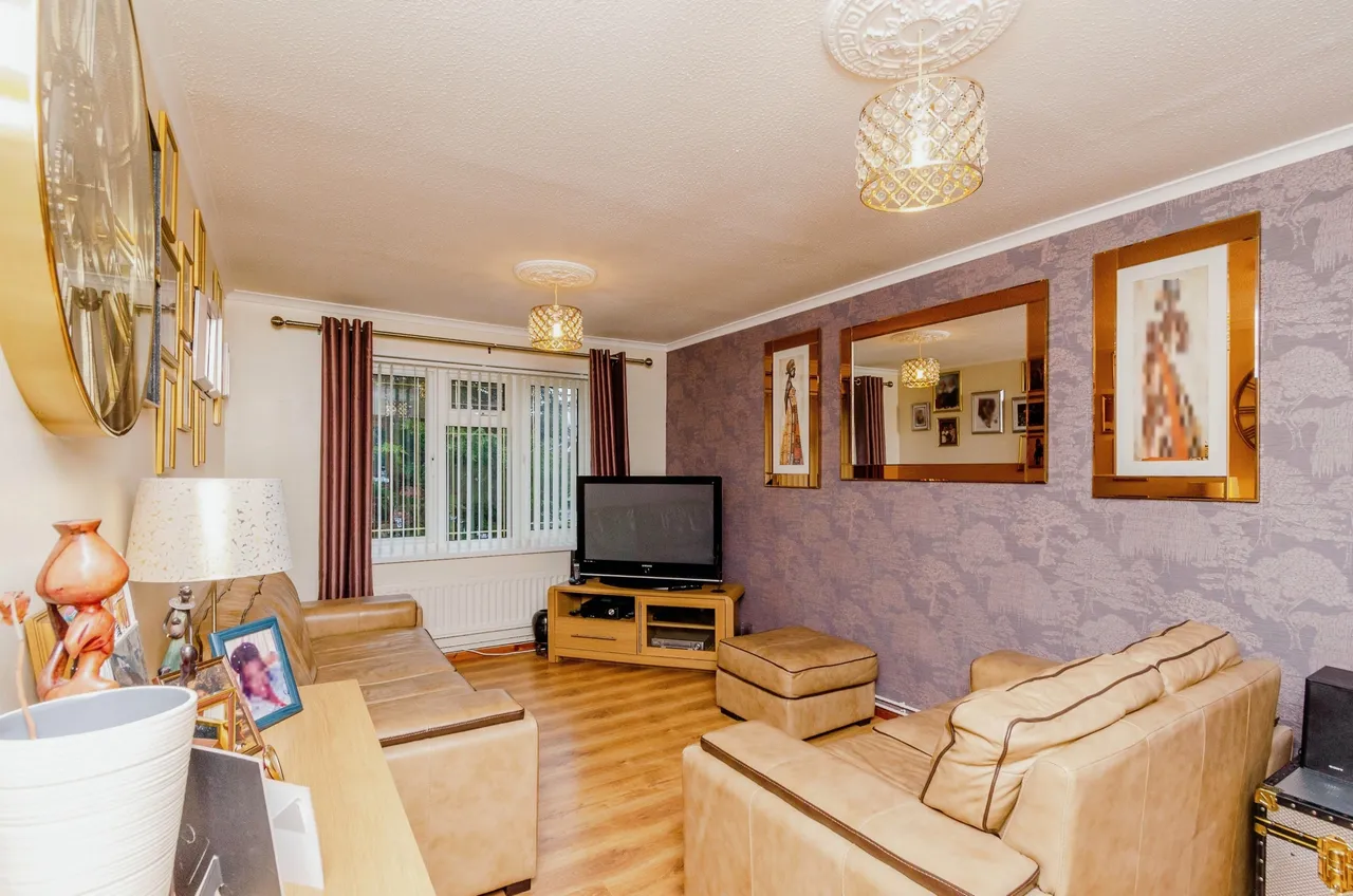Hambledon Close, Wolverhampton, photo 2