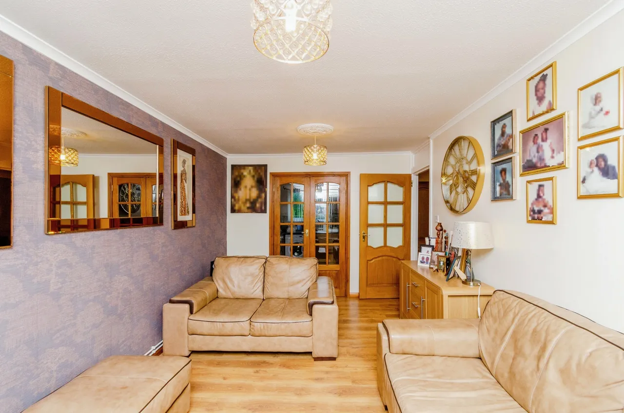 Hambledon Close, Wolverhampton, photo 4