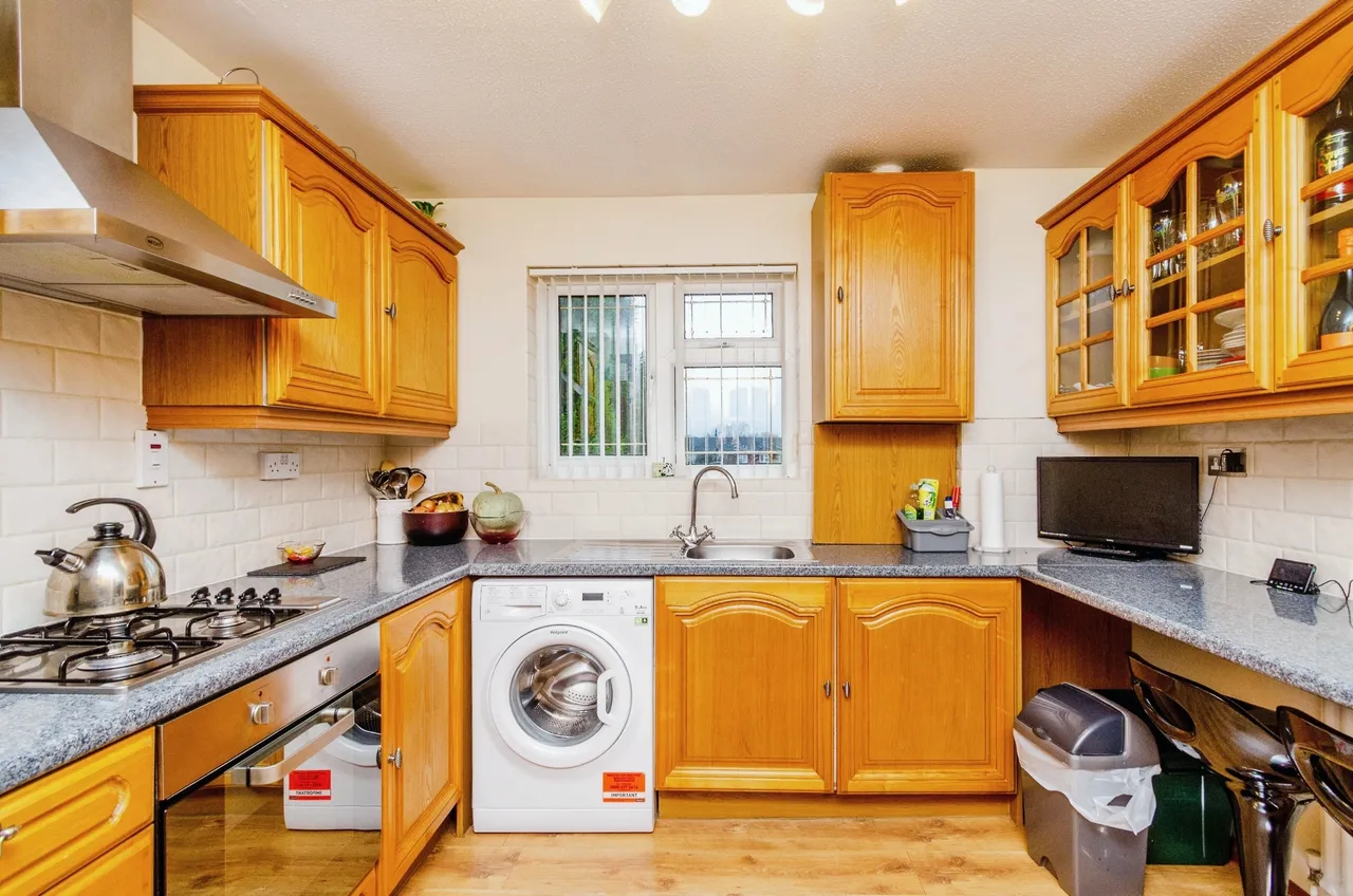 Hambledon Close, Wolverhampton, photo 5