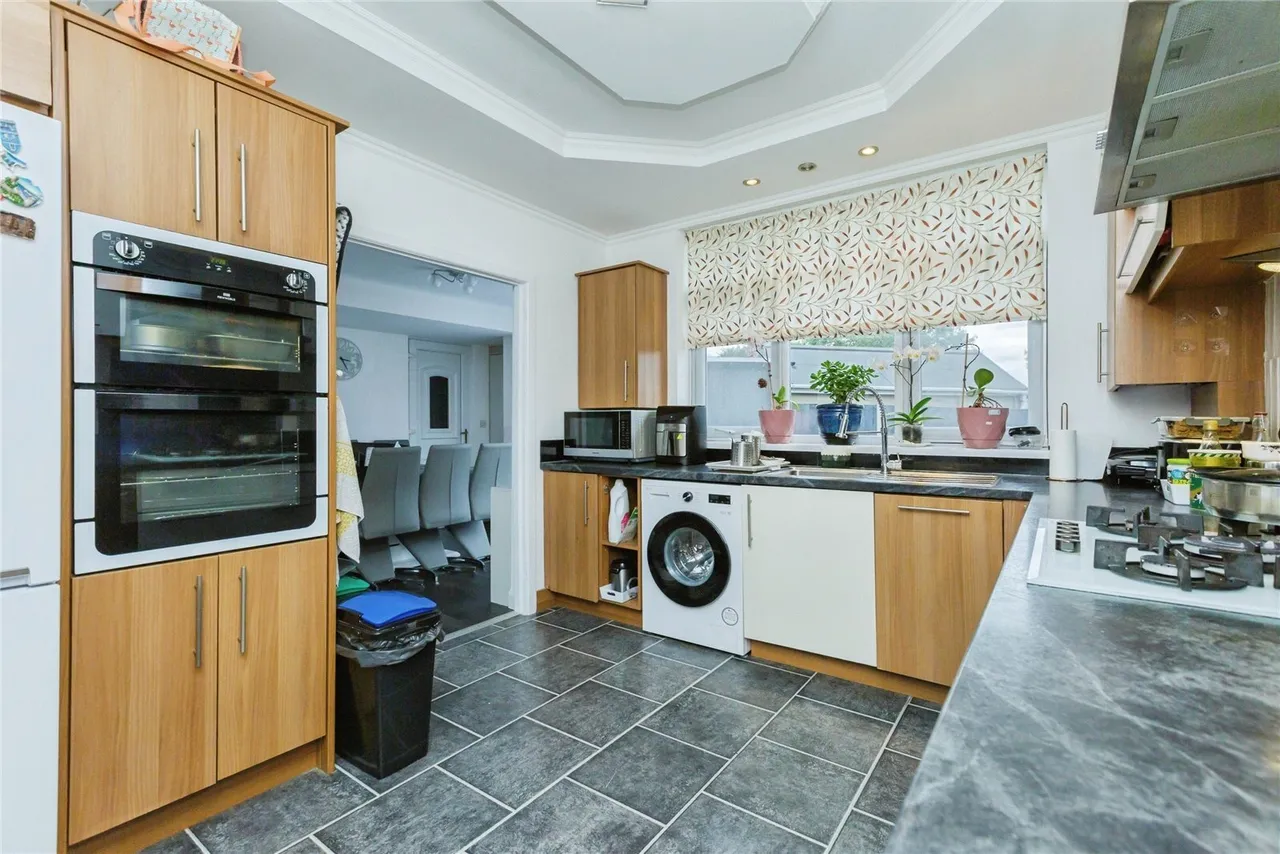 Shakespeare Drive, Braunstone, LE3, photo 9