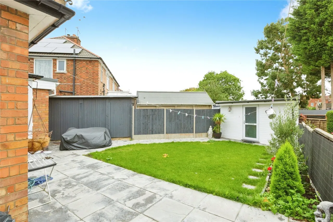 Shakespeare Drive, Braunstone, LE3, photo 19