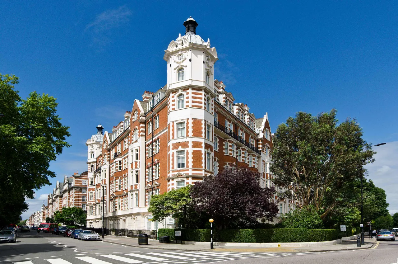 Prince Albert Road, London, NW8, photo 11