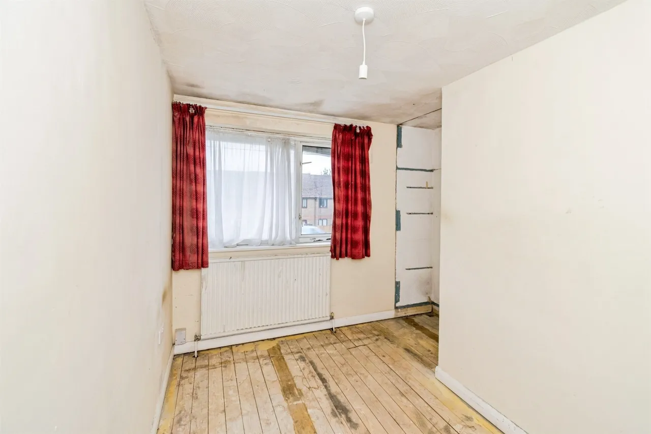 Swaythling Road, West End, SO30, photo 13