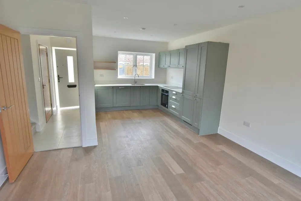 Churchill Gardens, Sturminster Marshall, BH21, photo 5