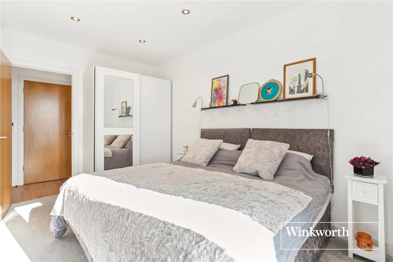 Regents Park Road, Finchley, London, N3, photo 9