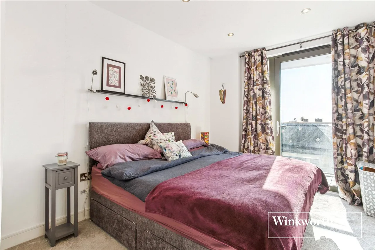 Regents Park Road, Finchley, London, N3, photo 10