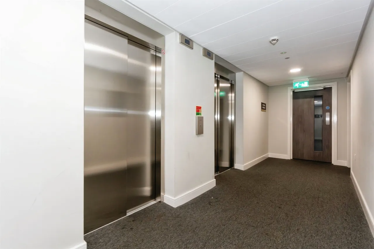 Broad Street, Birmingham, B15, photo 4