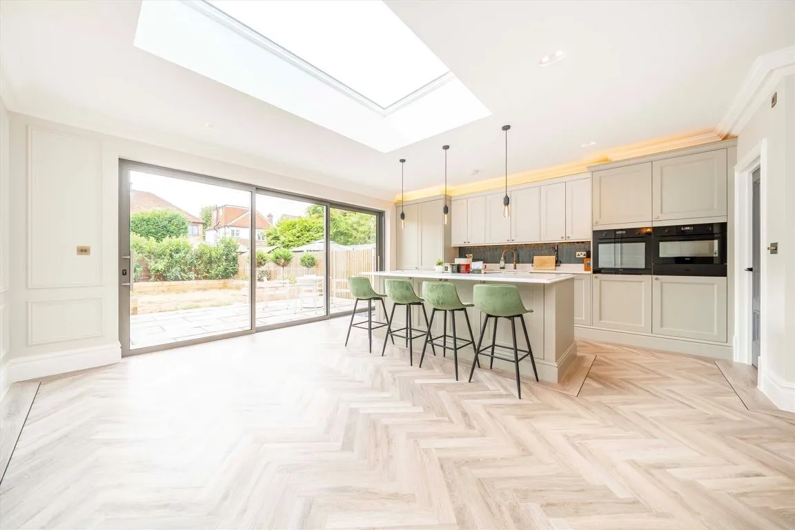 Midhurst Road, W13, photo 2