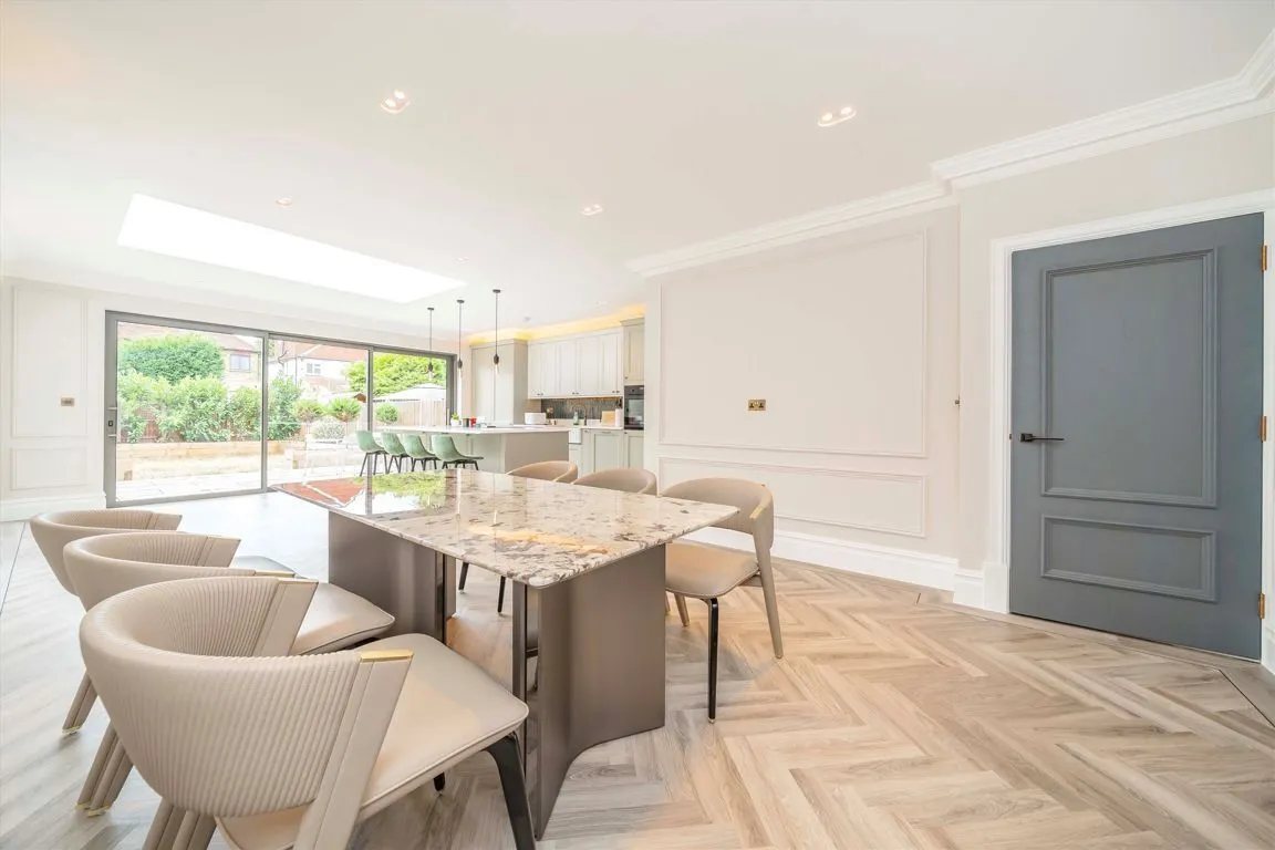 Midhurst Road, W13, photo 10