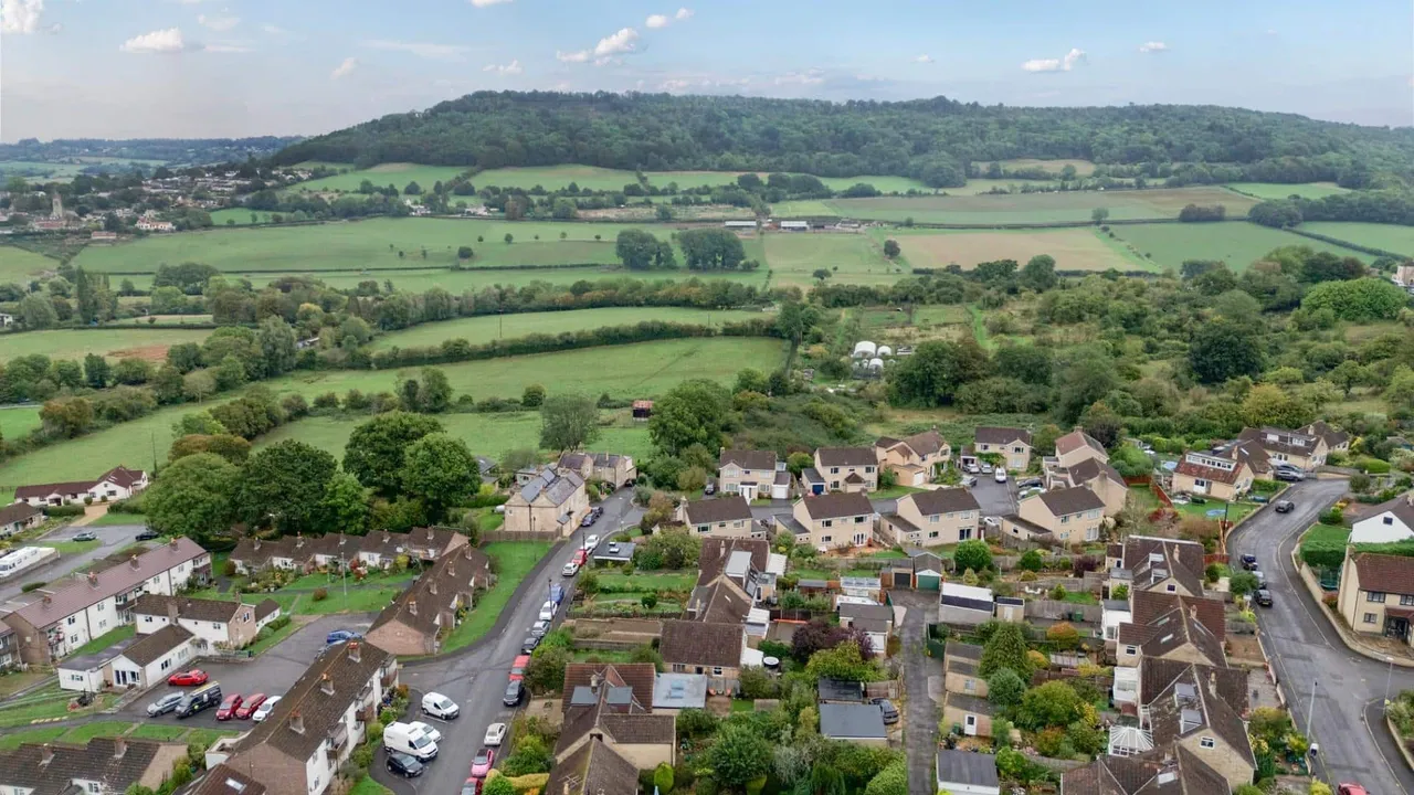 Holcombe Lane, Bathampton, BA2, photo 19