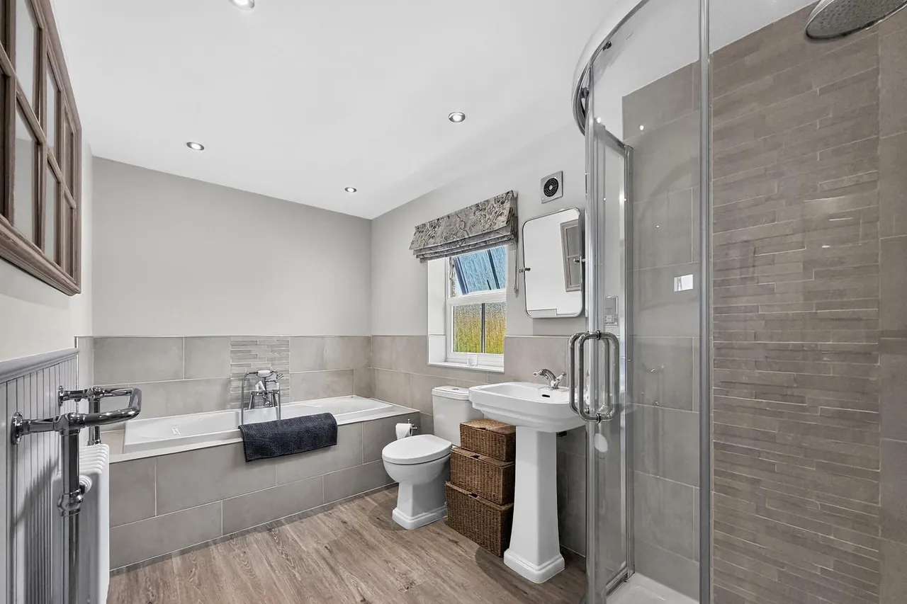 Maryport Drive, Timperley WA15 7NS, photo 9