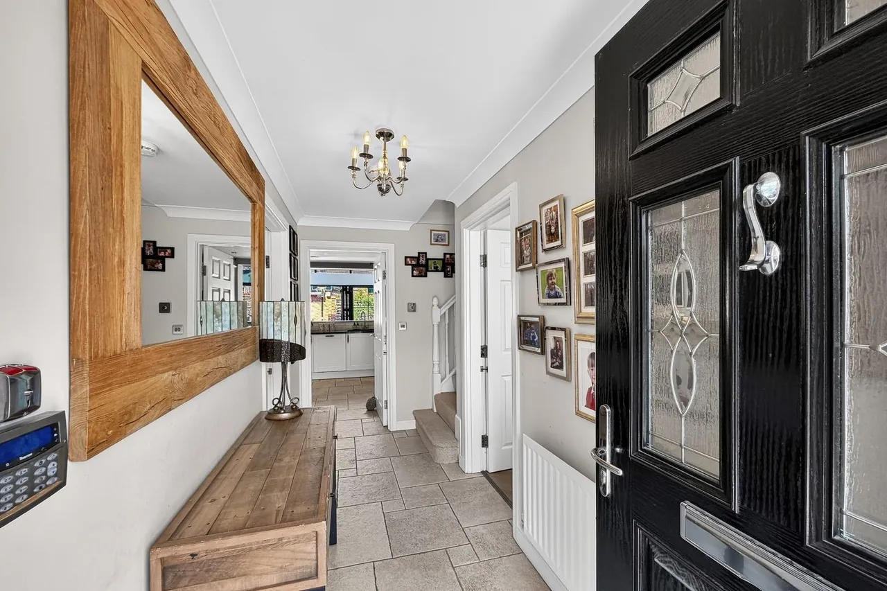 Maryport Drive, Timperley WA15 7NS, photo 15