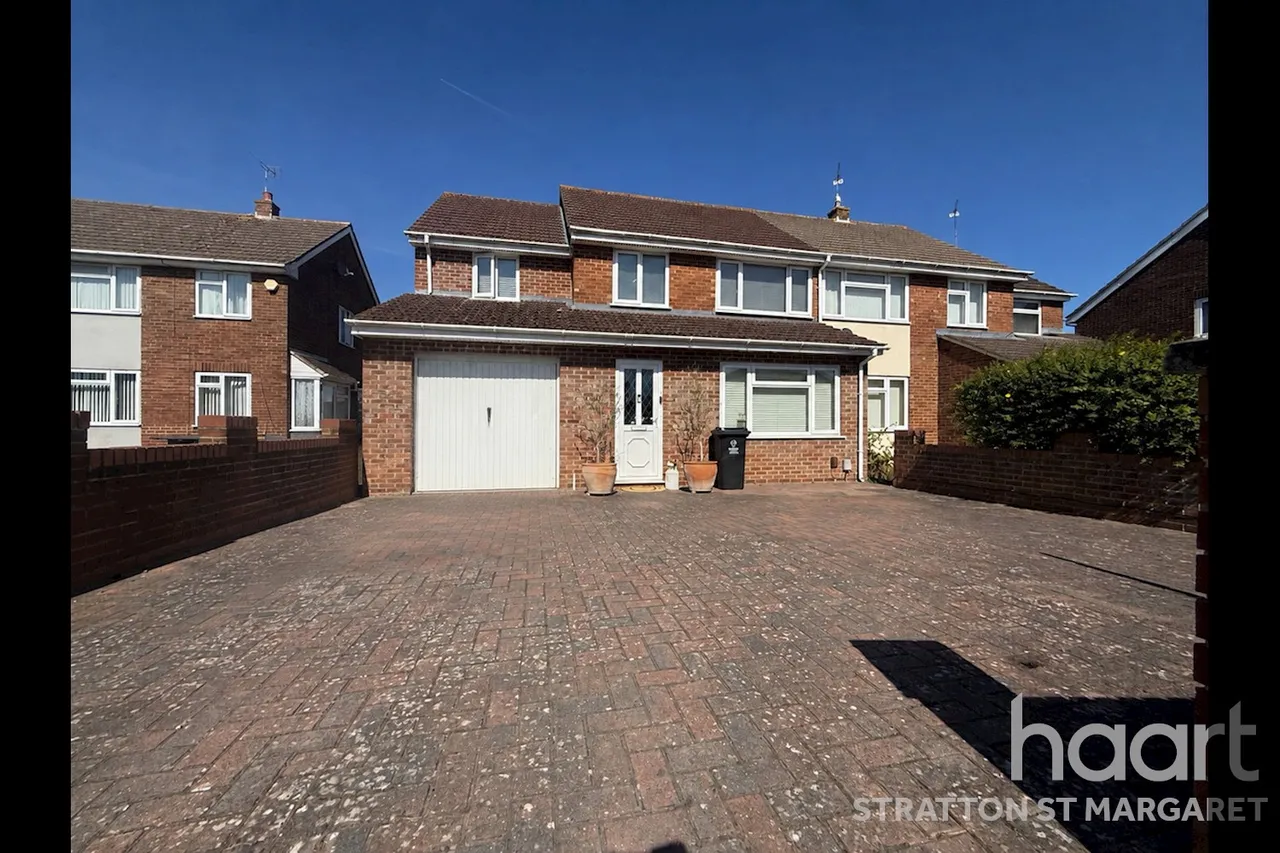 Meadowcroft, Swindon, SN2, photo 20