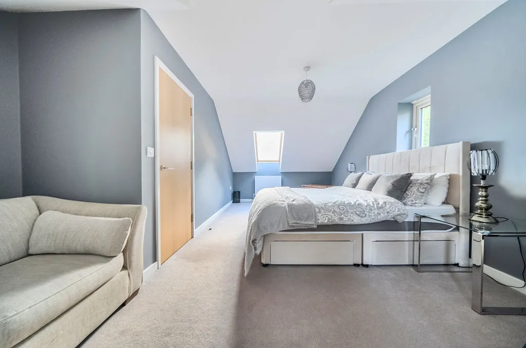 Highland Road, Purley CR8 2HS, photo 14