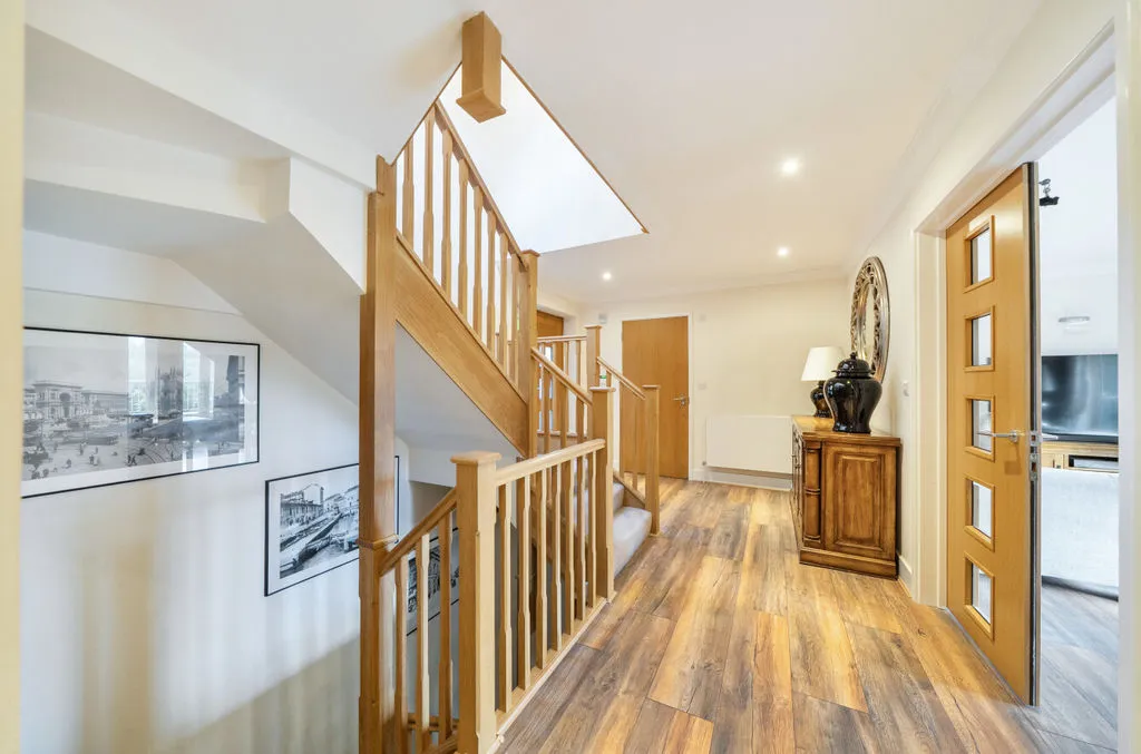 Highland Road, Purley CR8 2HS, photo 13