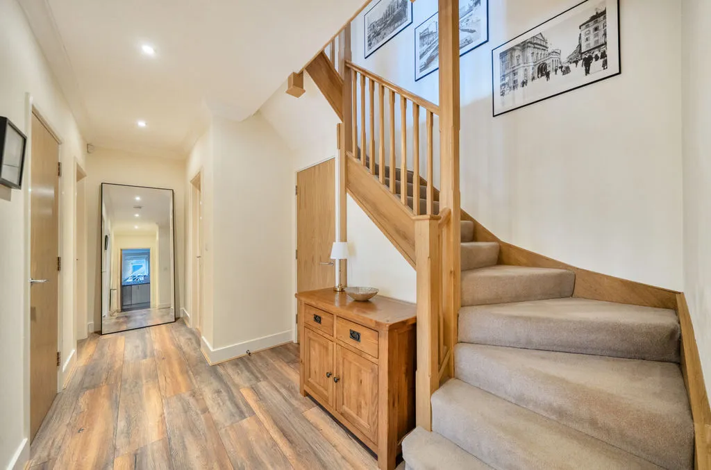 Highland Road, Purley CR8 2HS, photo 12