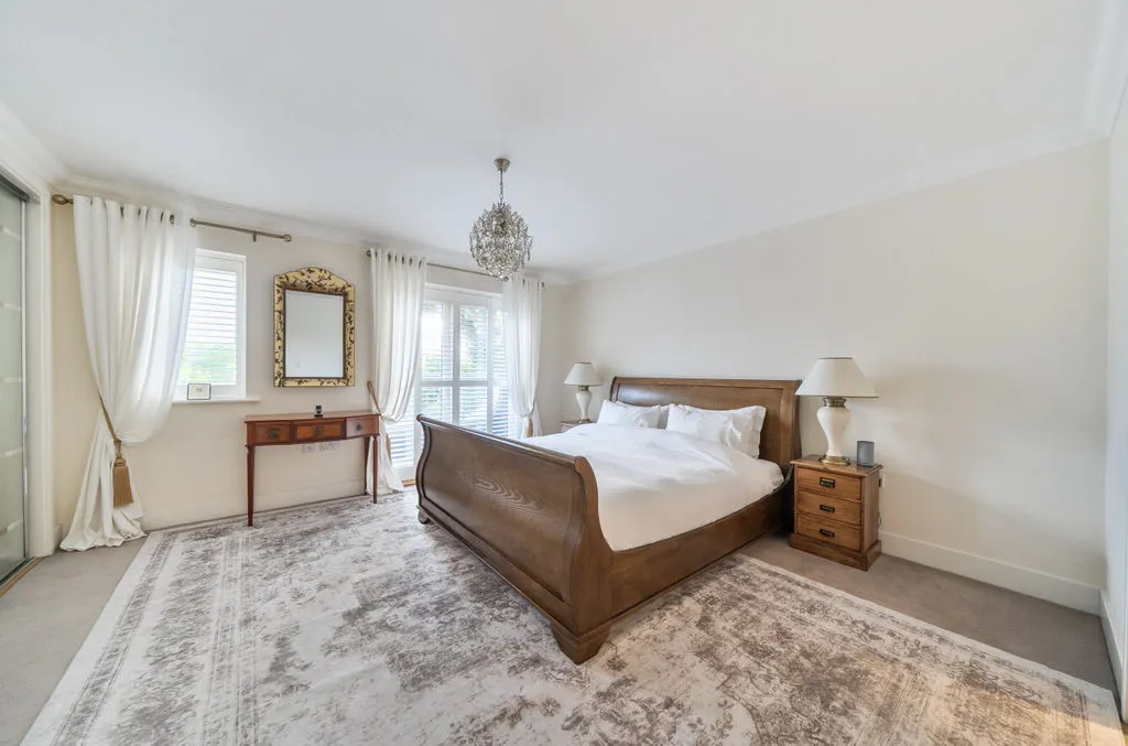 Highland Road, Purley CR8 2HS, photo 16