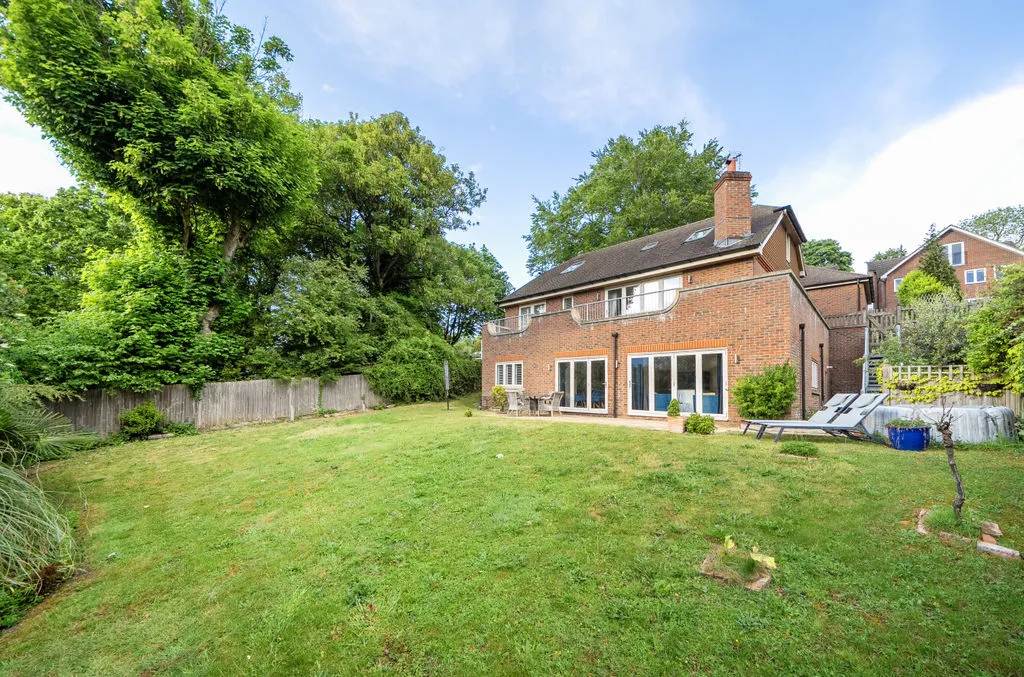 Highland Road, Purley CR8 2HS, photo 18