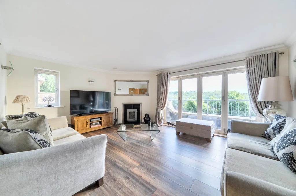 Highland Road, Purley CR8 2HS, photo 4