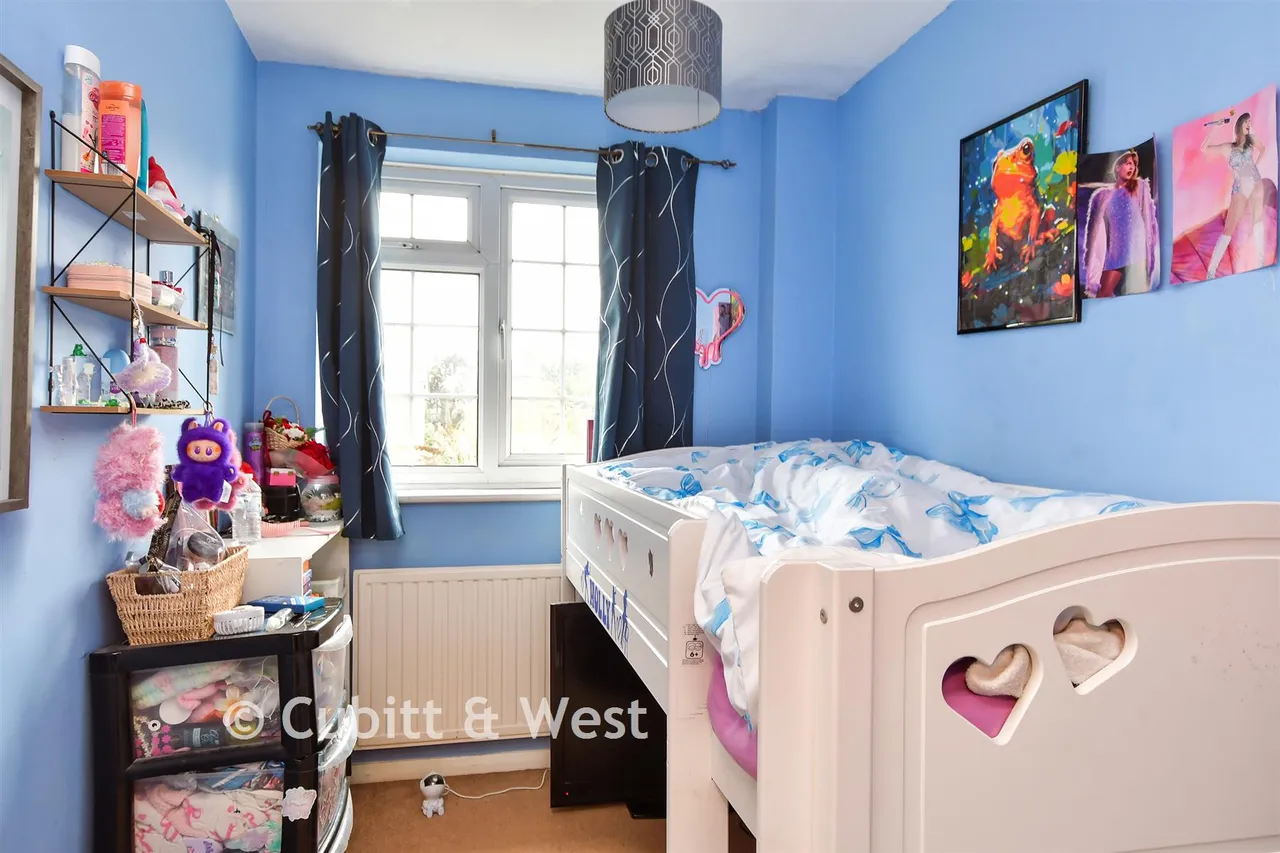 Pinewood Gardens, Bognor Regis, PO21, photo 9