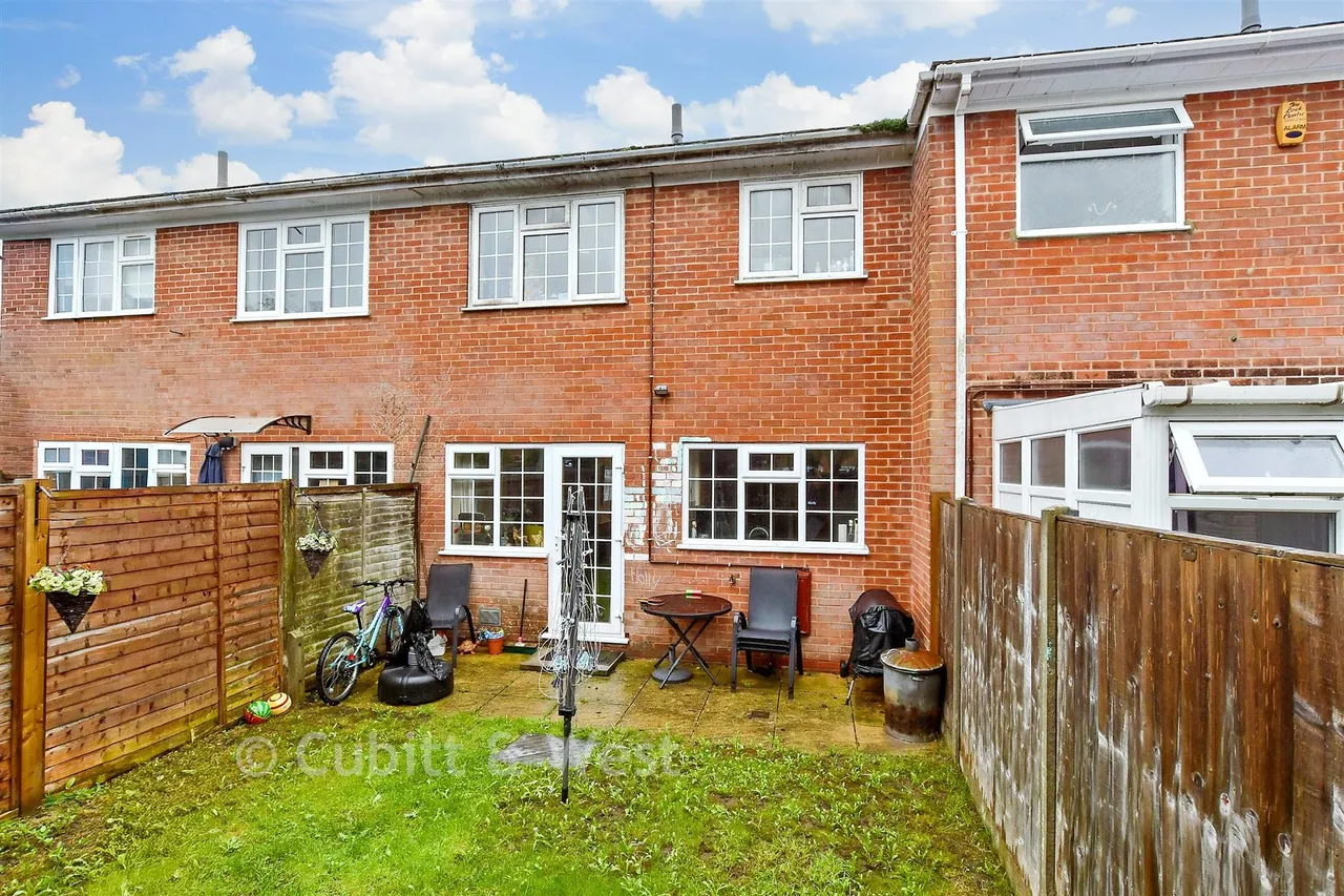 Pinewood Gardens, Bognor Regis, PO21, photo 11
