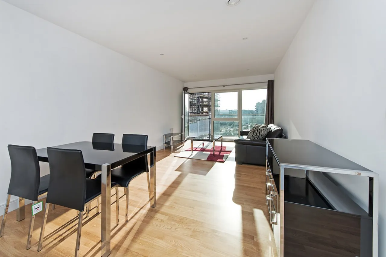 Flotilla House, Battersea Reach, photo 5