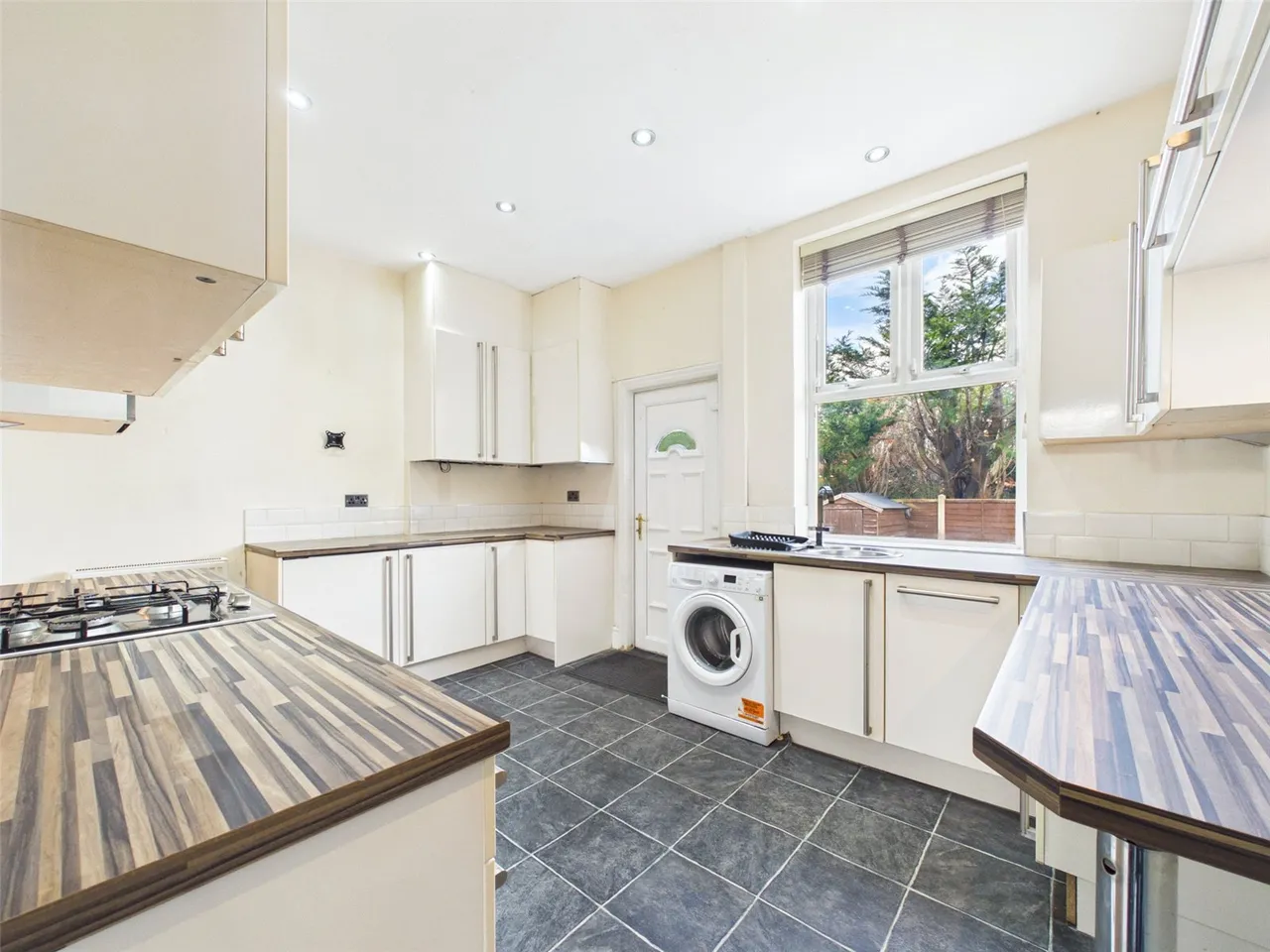 Stockport Road East, Bredbury, Stockport, Greater Manchester, SK6 1AL, photo 5