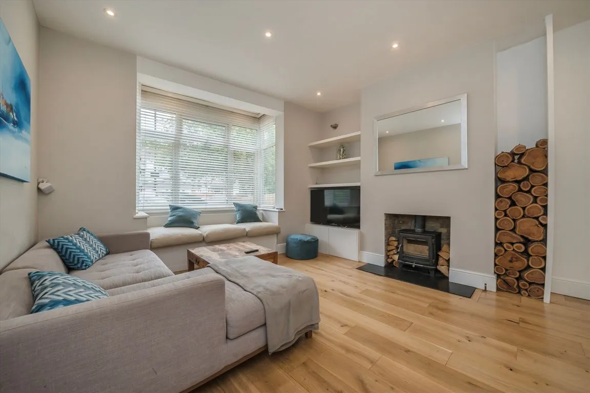 Grantham Road, W4, photo 2