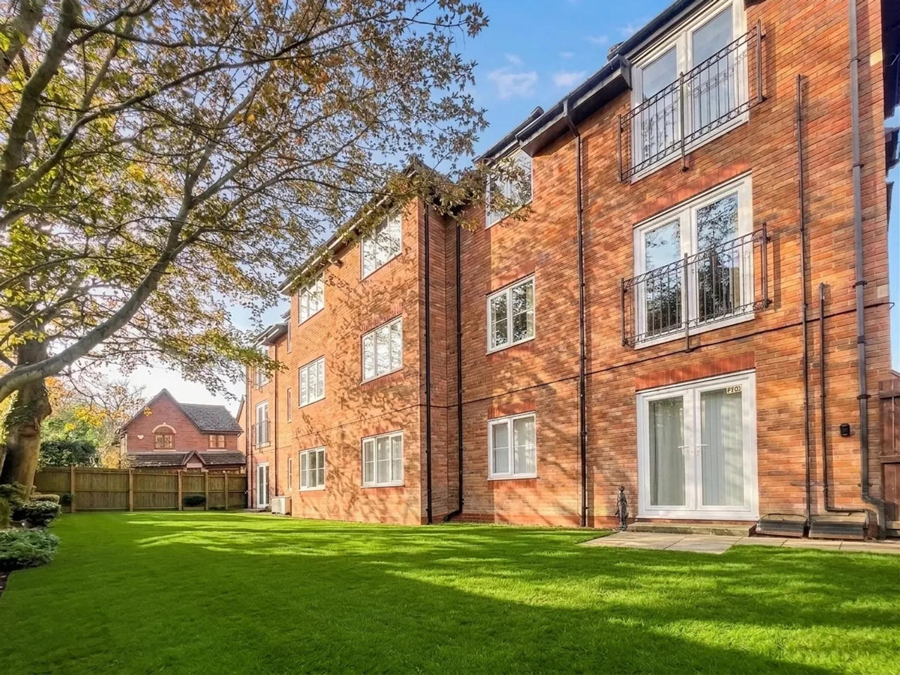 Grammar School Gardens, Ormskirk, L39, photo 4
