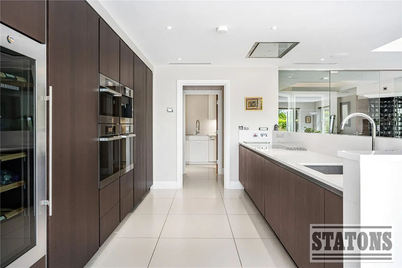 Cockfosters Road, Hadley Wood, EN4 0JS, photo 5